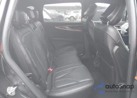 2020 Lincoln Nautilus Reserve z USA, uszkodzony, nr VIN 2LMPJ6K90LBL05138